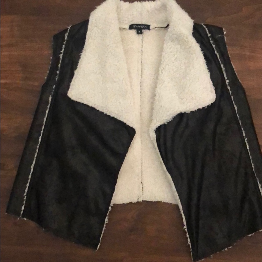 Like new vest